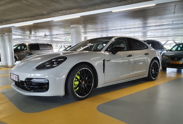 Porsche 971 Panamera Turbo S E-Hybrid