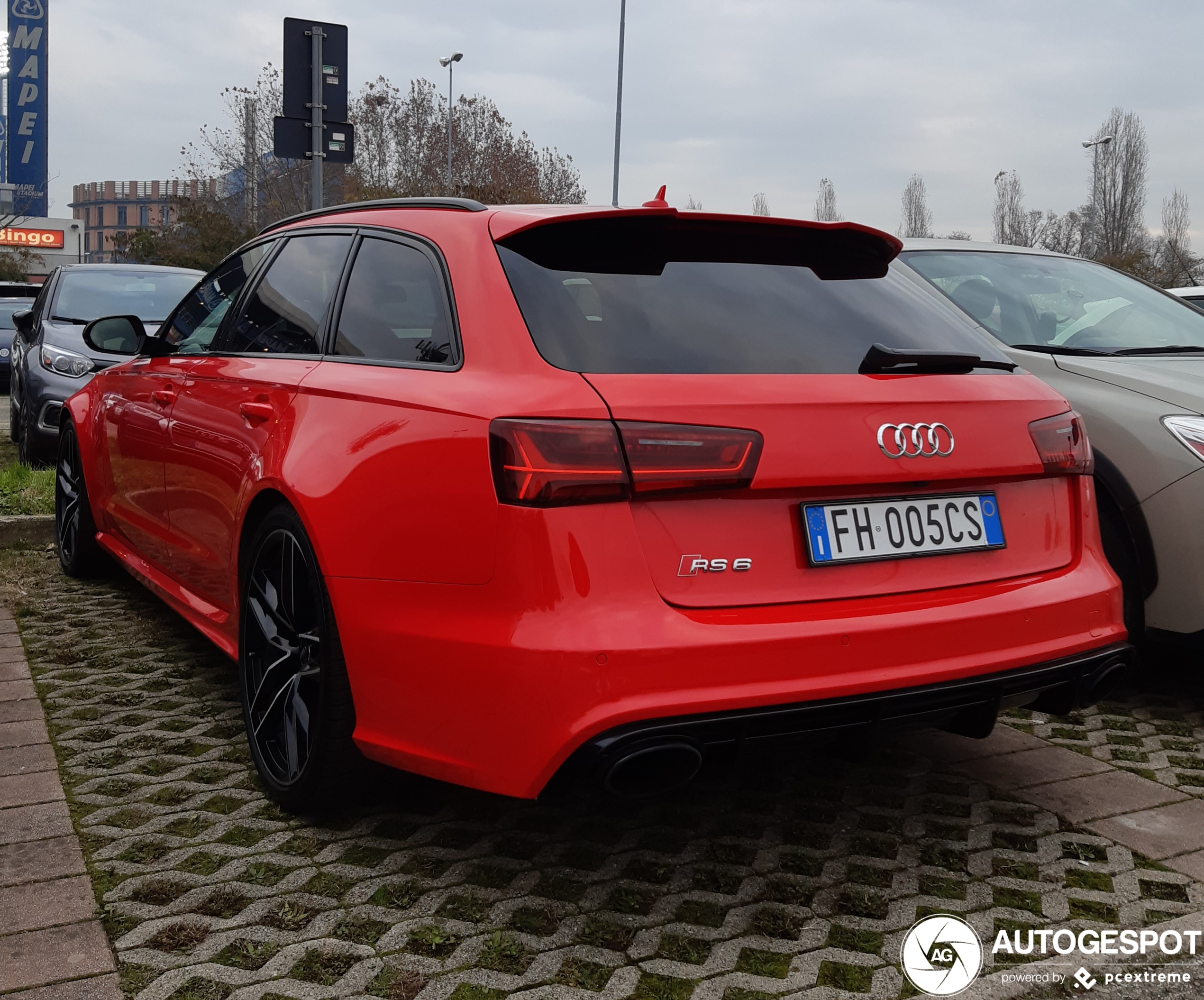 Audi RS6 Avant C7 2015