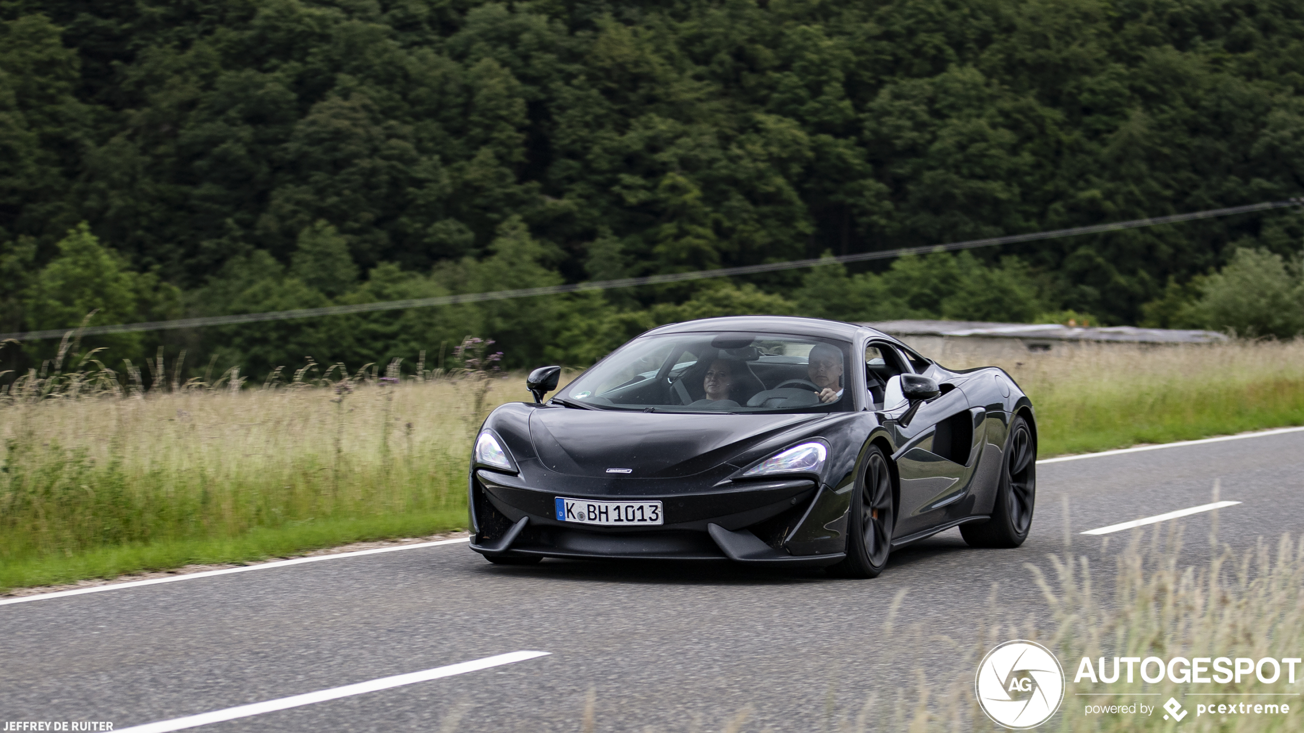 McLaren 570S