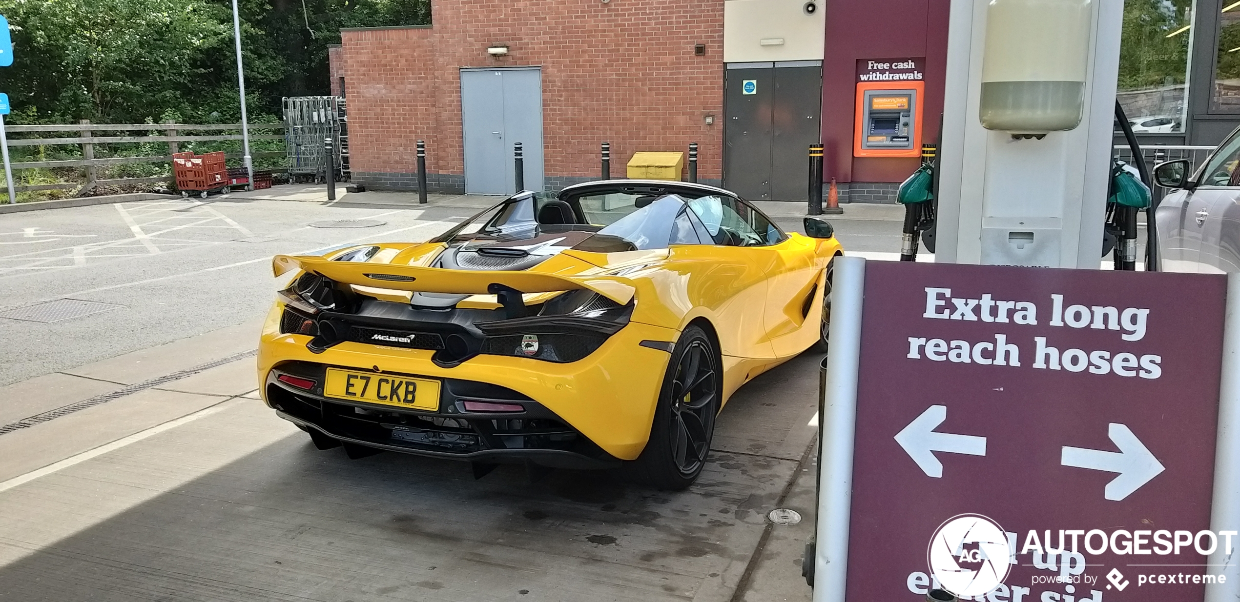 McLaren 720S Spider