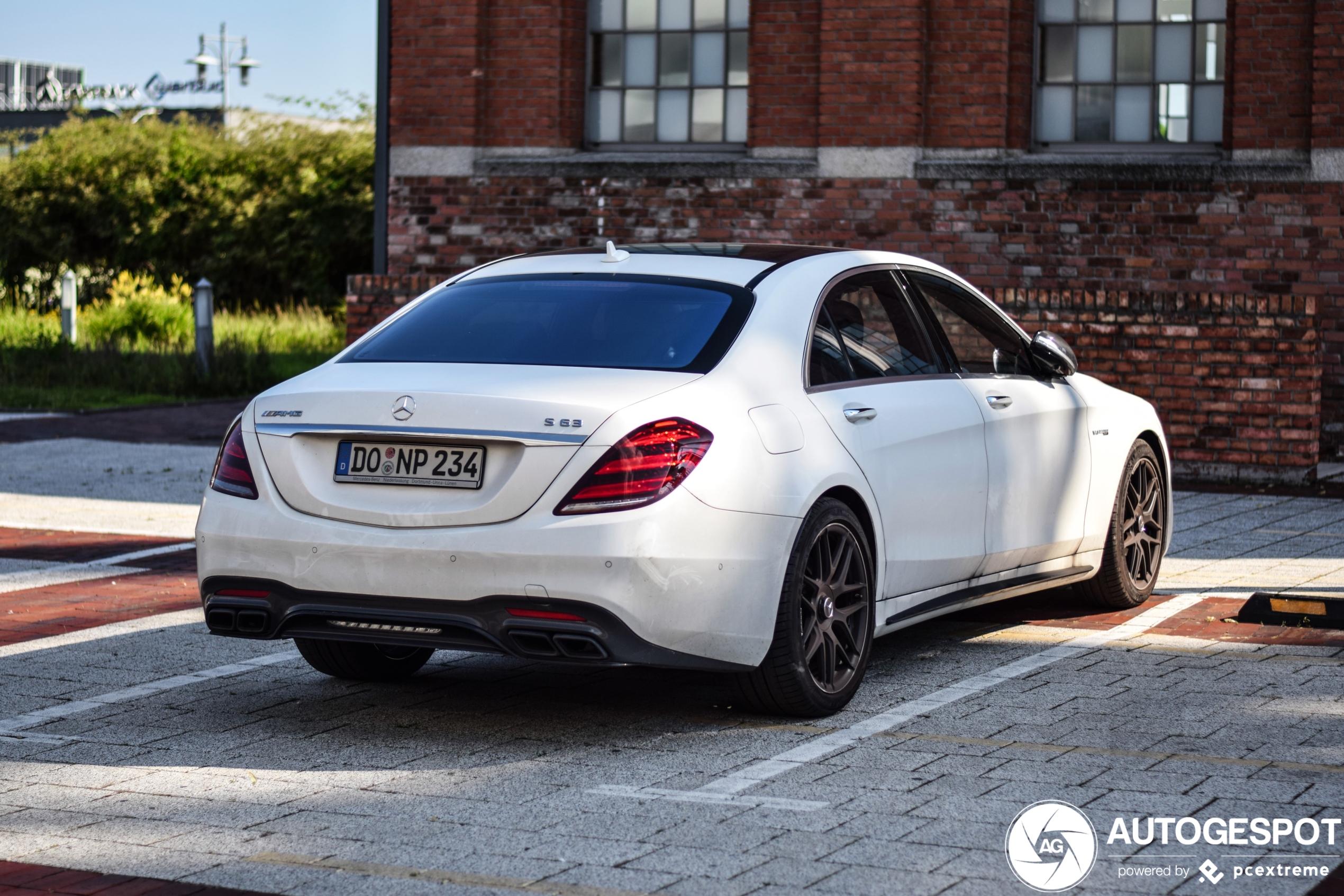 Mercedes-AMG S 63 V222 2017