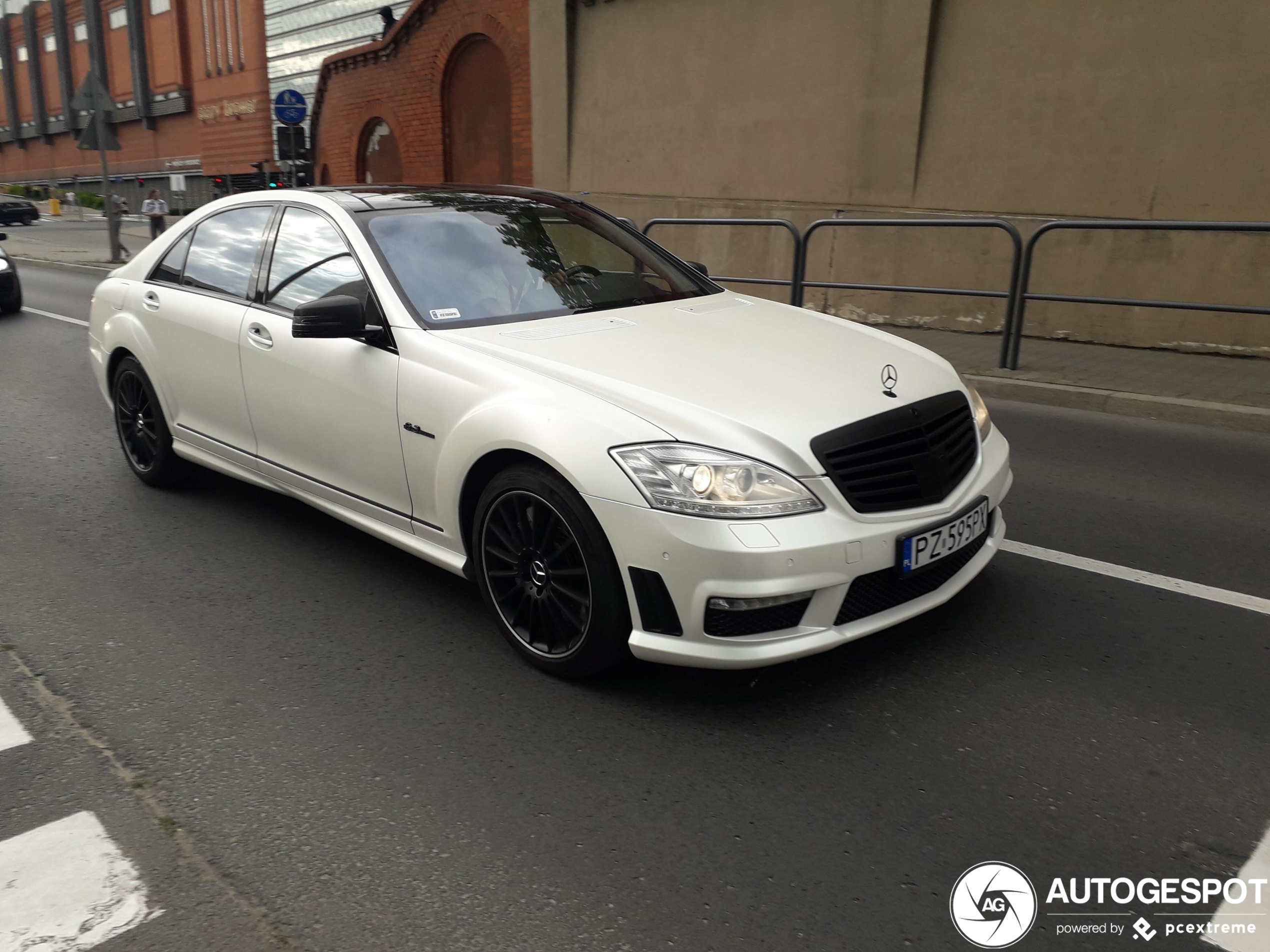 Mercedes-Benz S 63 AMG W221 2010