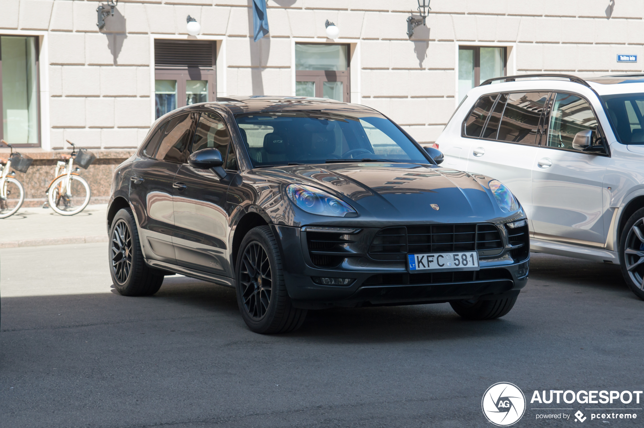 Porsche 95B Macan GTS