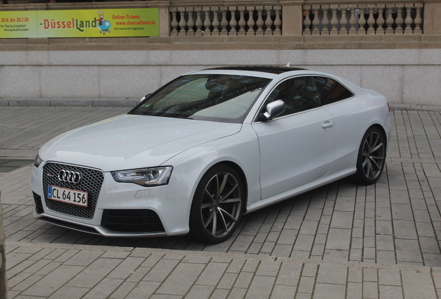 Audi RS5 B8 2012