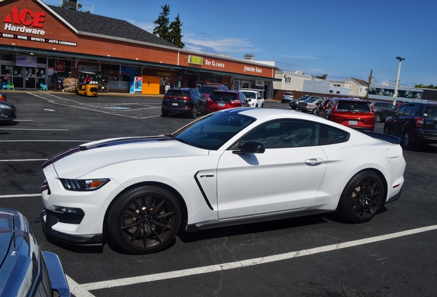 Ford Mustang Shelby GT350 2015