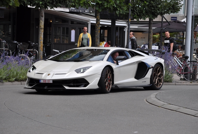 Lamborghini Aventador LP770-4 SVJ