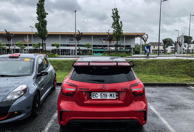 Mercedes-AMG A 45 W176 2015