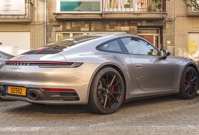 Porsche 992 Carrera 4S