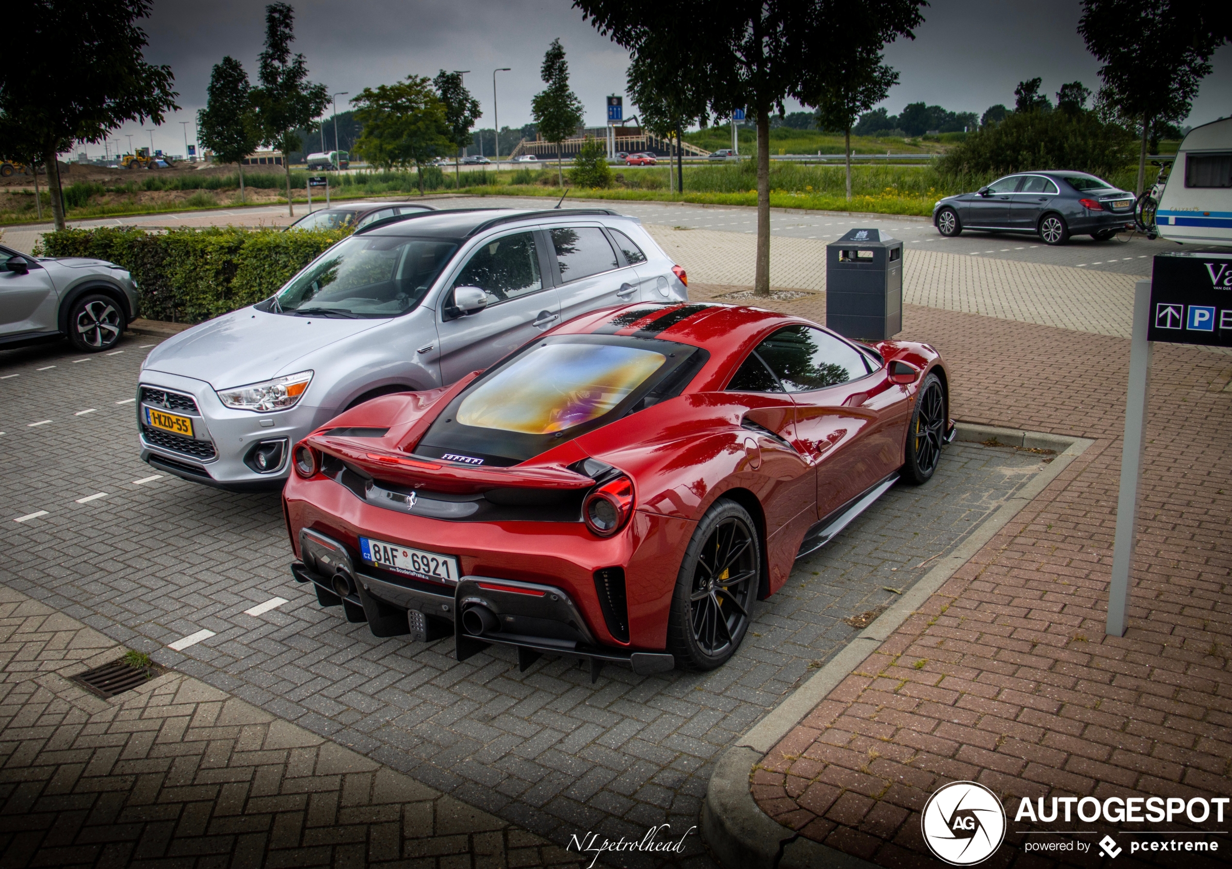 Ferrari 488 Pista