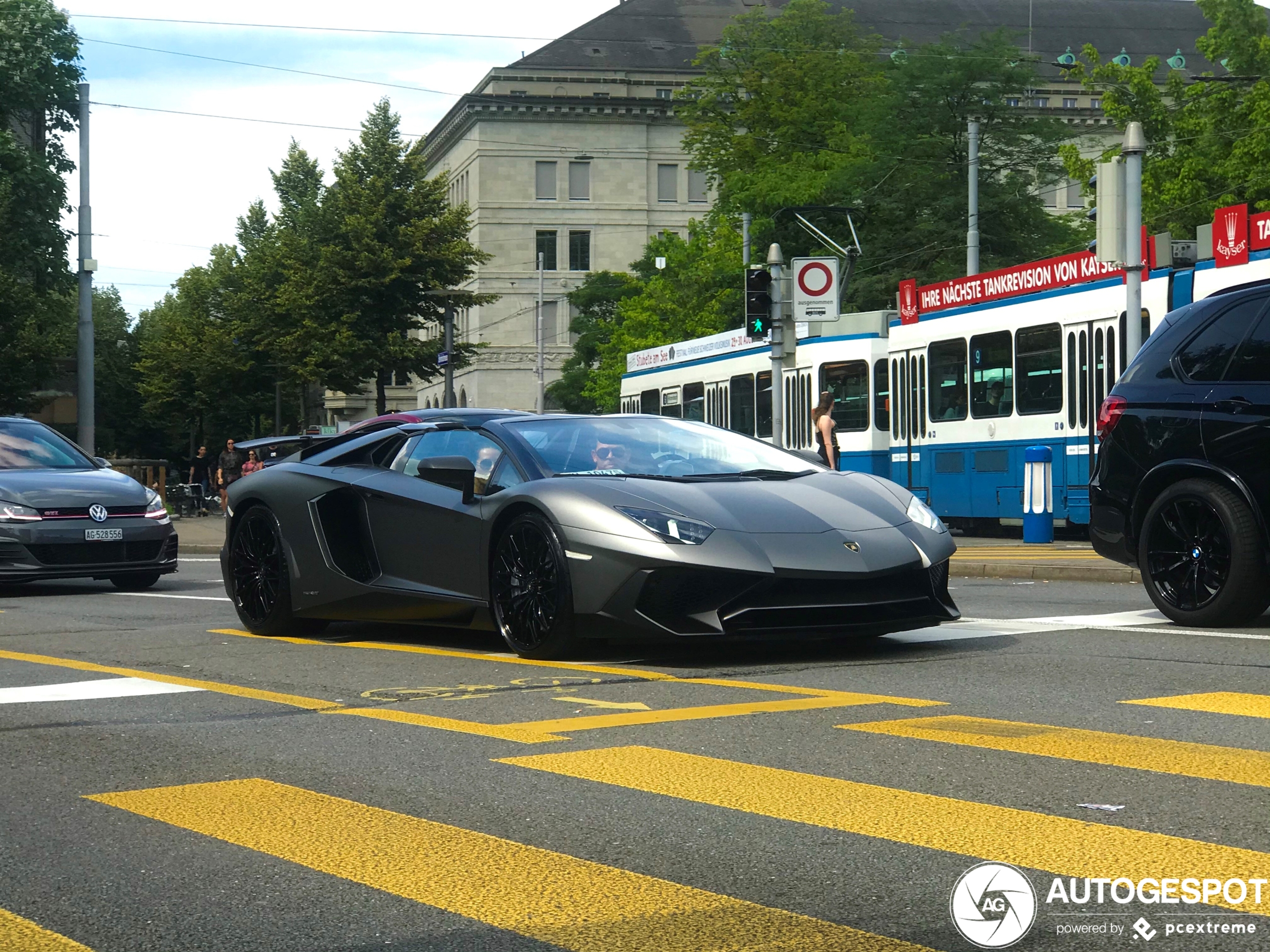 Lamborghini Aventador LP750-4 SuperVeloce Roadster