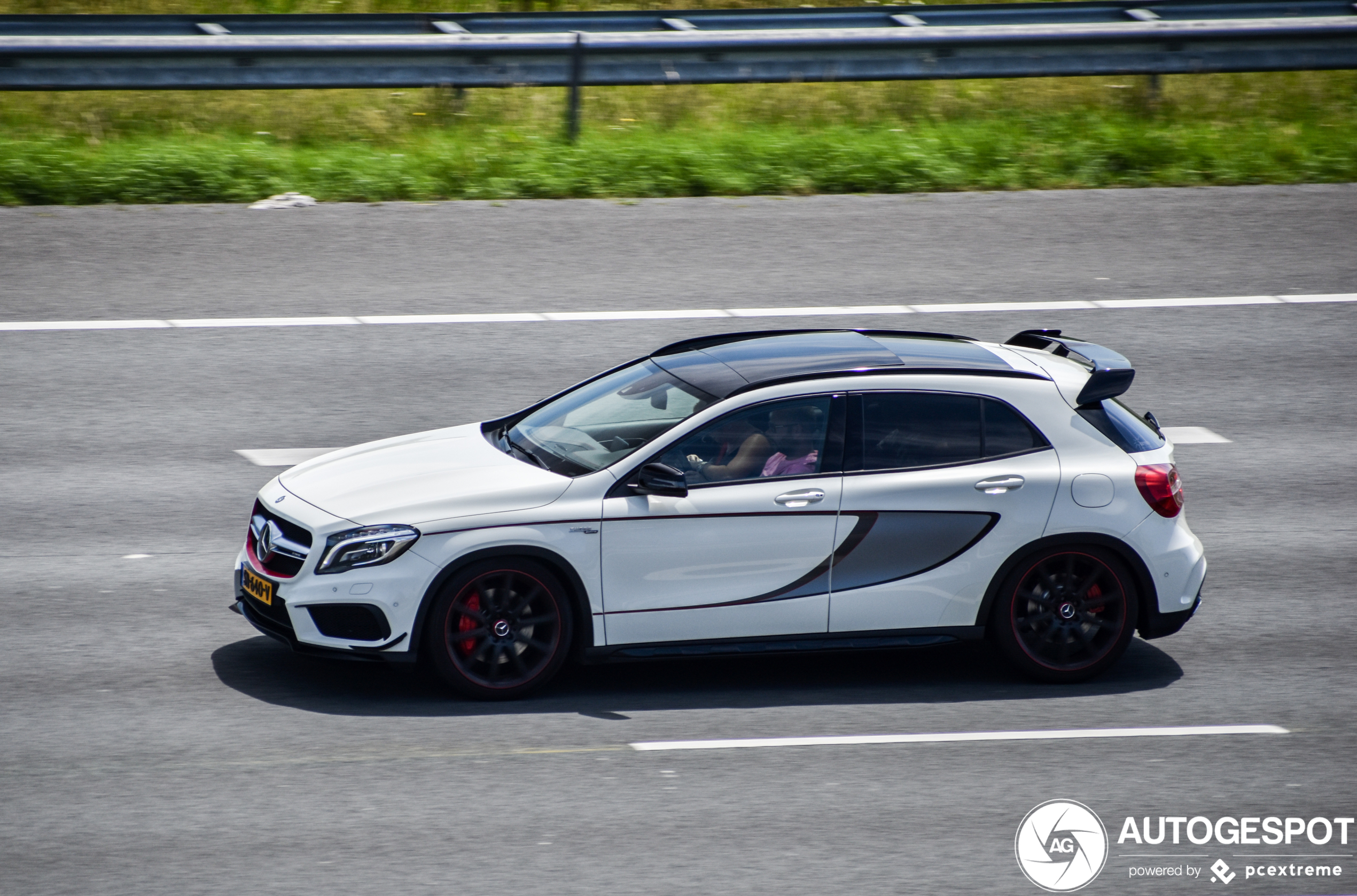 Mercedes-Benz GLA 45 AMG Edition 1