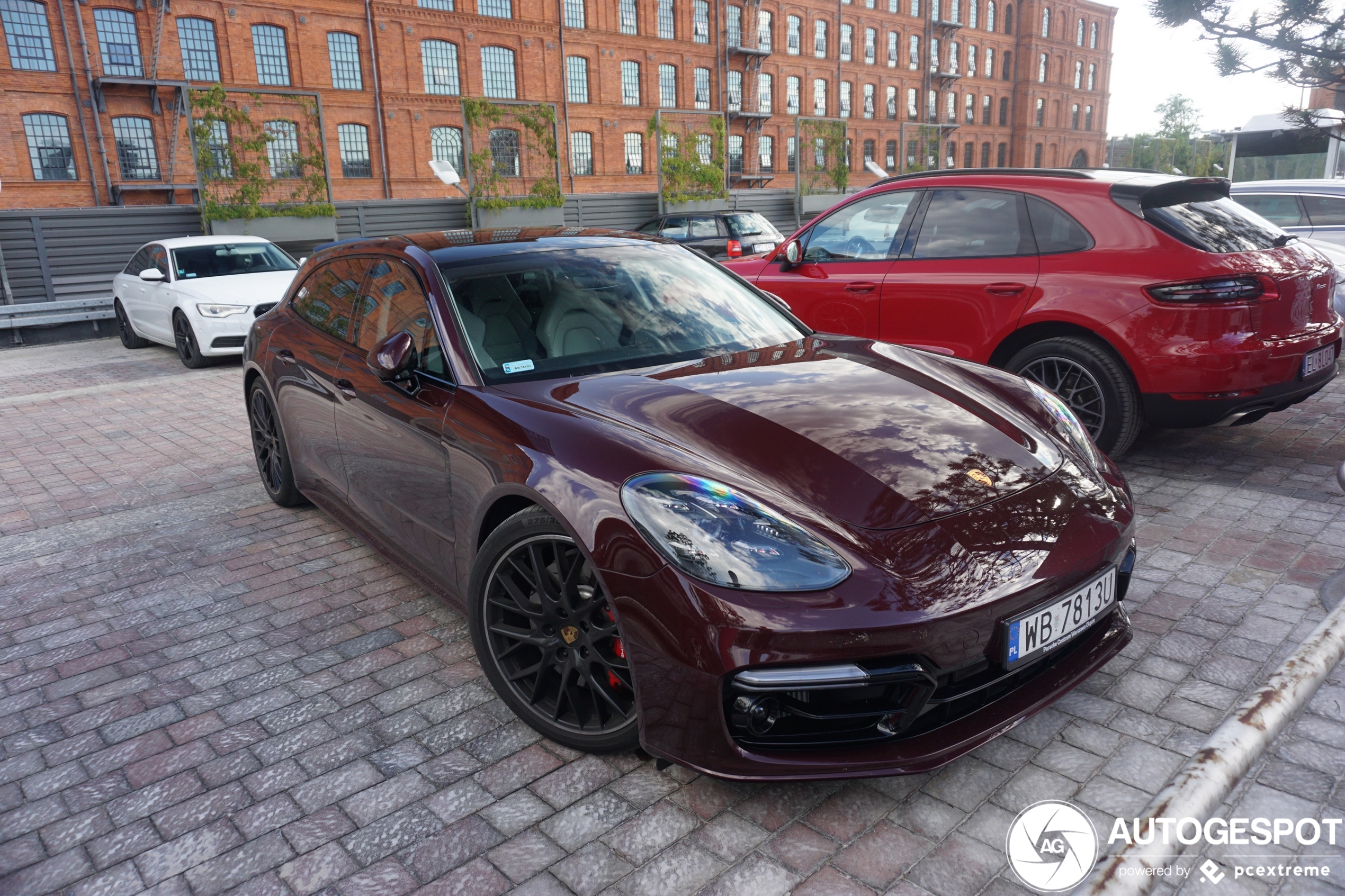 Porsche 971 Panamera GTS Sport Turismo