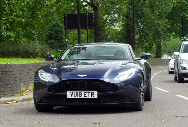 Aston Martin DB11