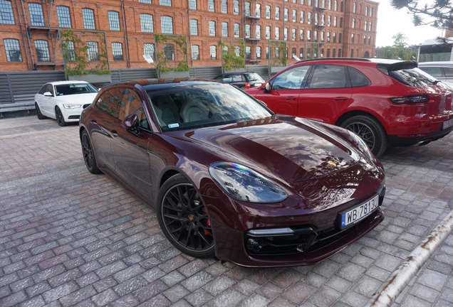 Porsche 971 Panamera GTS Sport Turismo