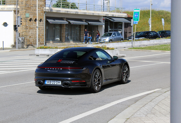 Porsche 992 Carrera 4S