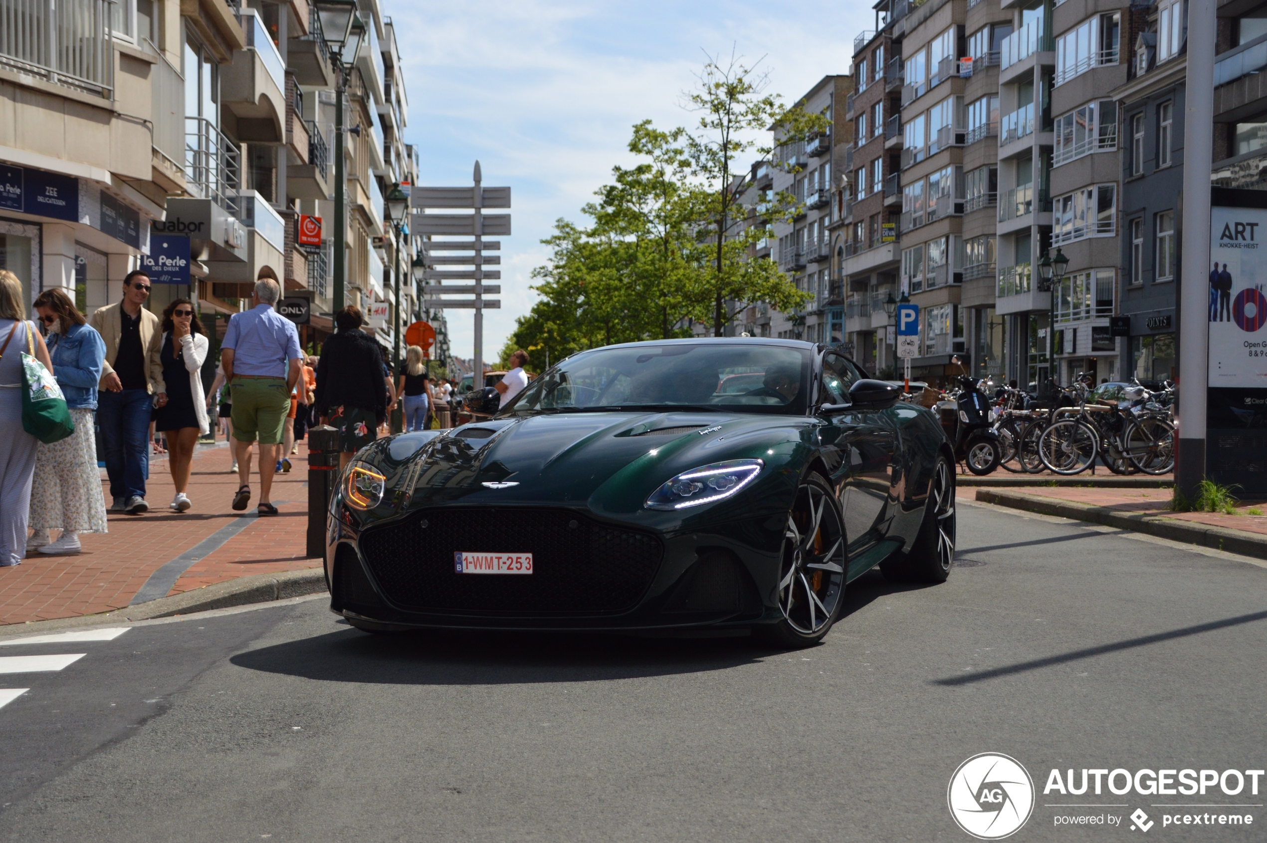 Aston Martin DBS Superleggera