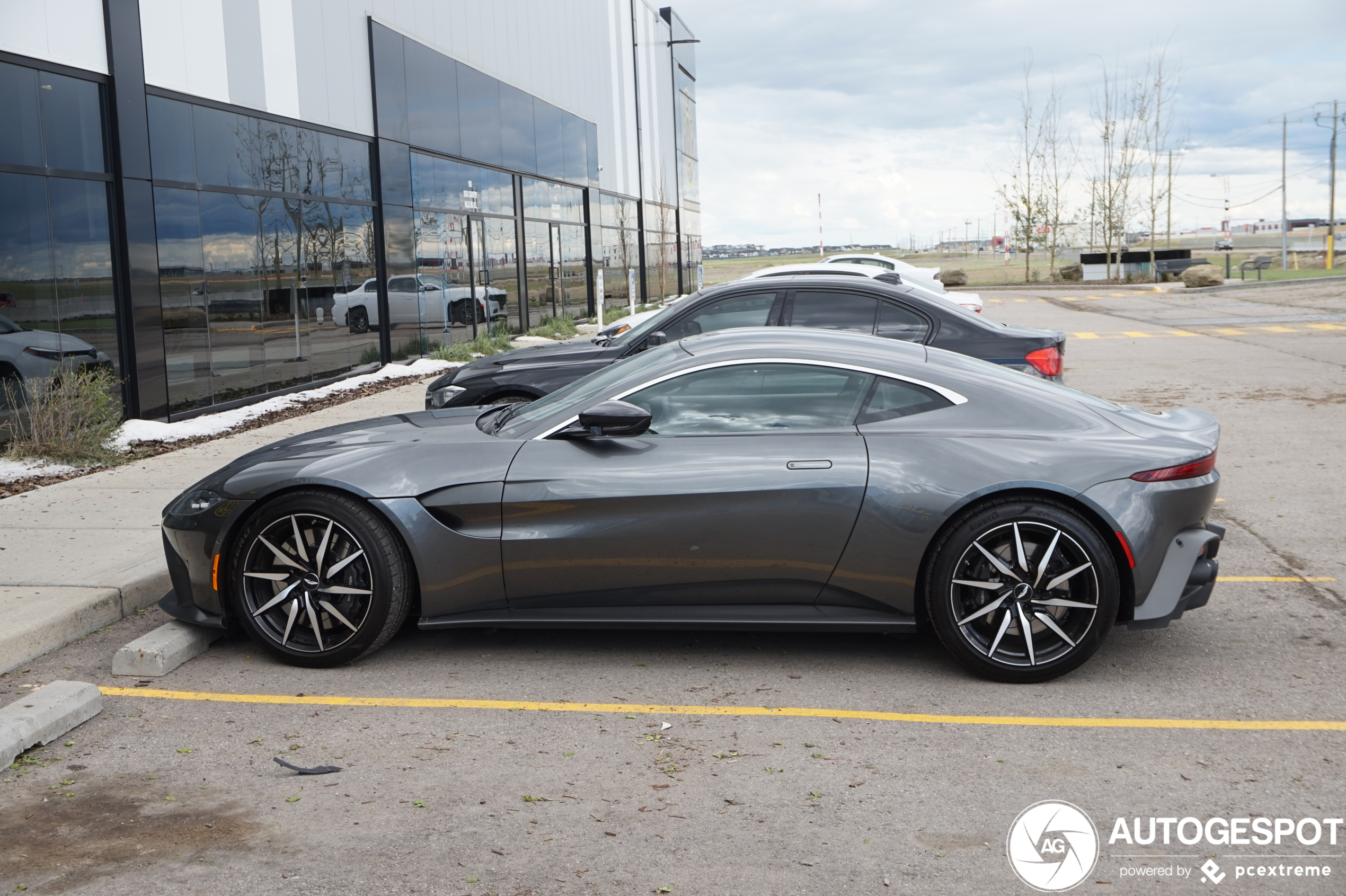 Aston Martin V8 Vantage 2018