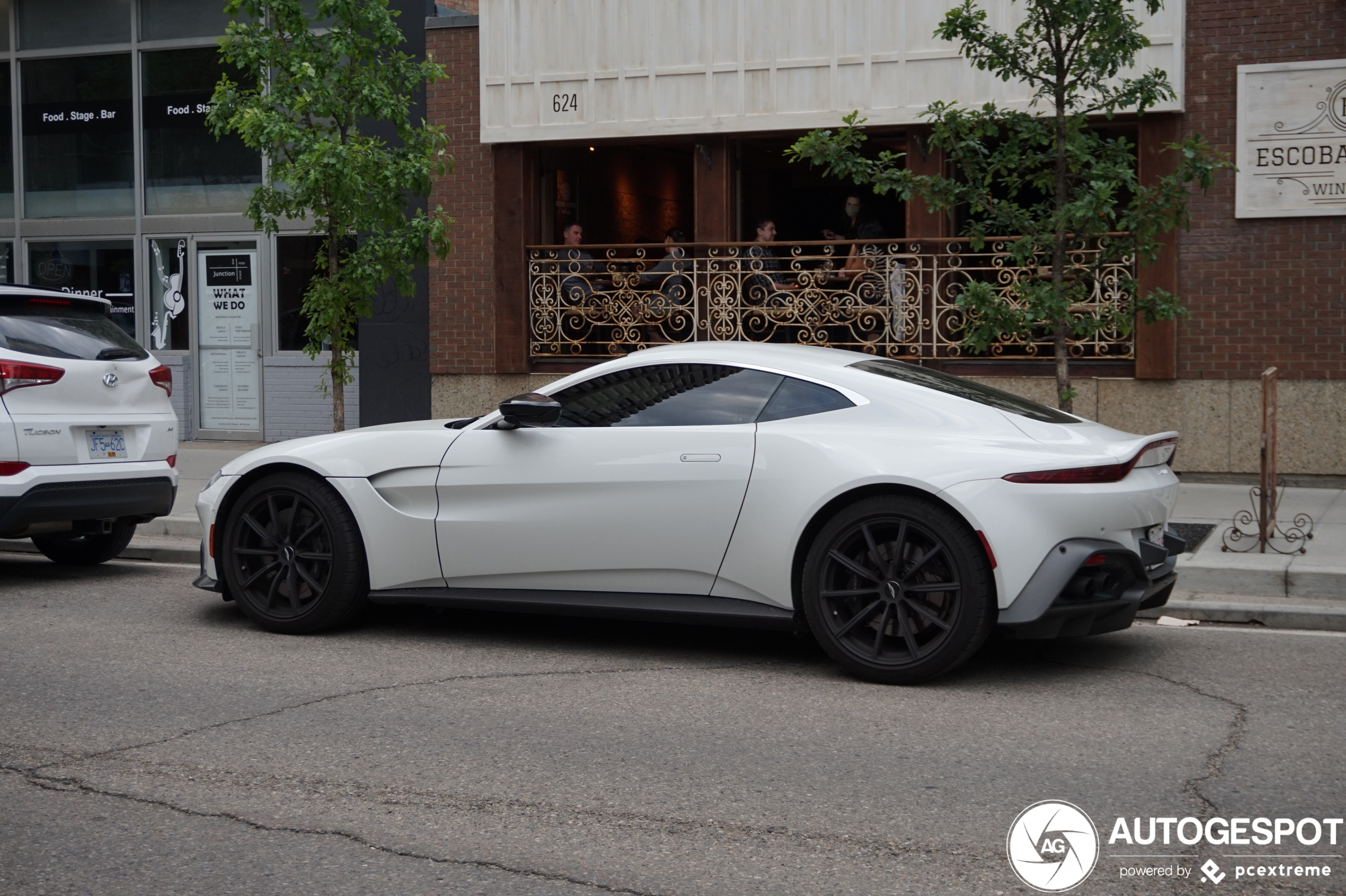 Aston Martin V8 Vantage 2018