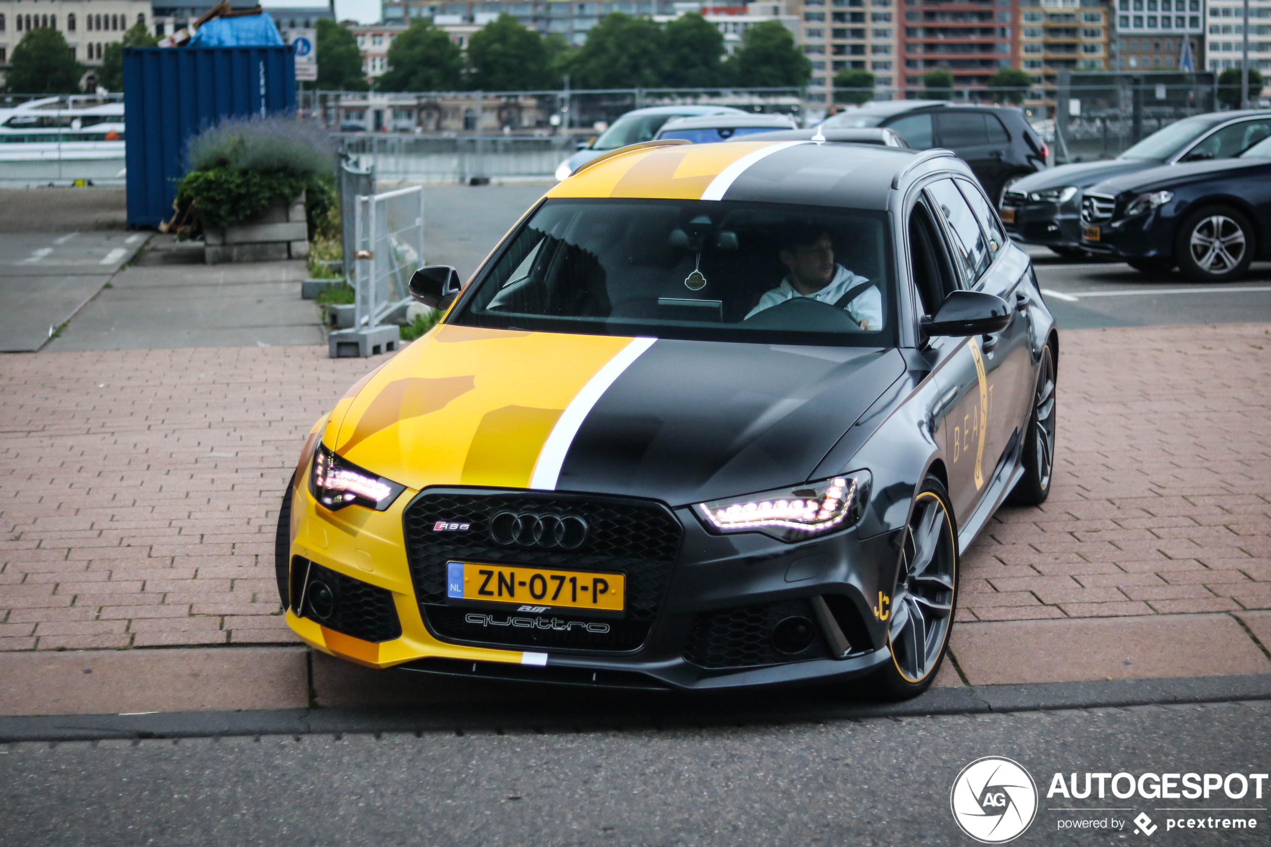 Audi RS6 Avant C7