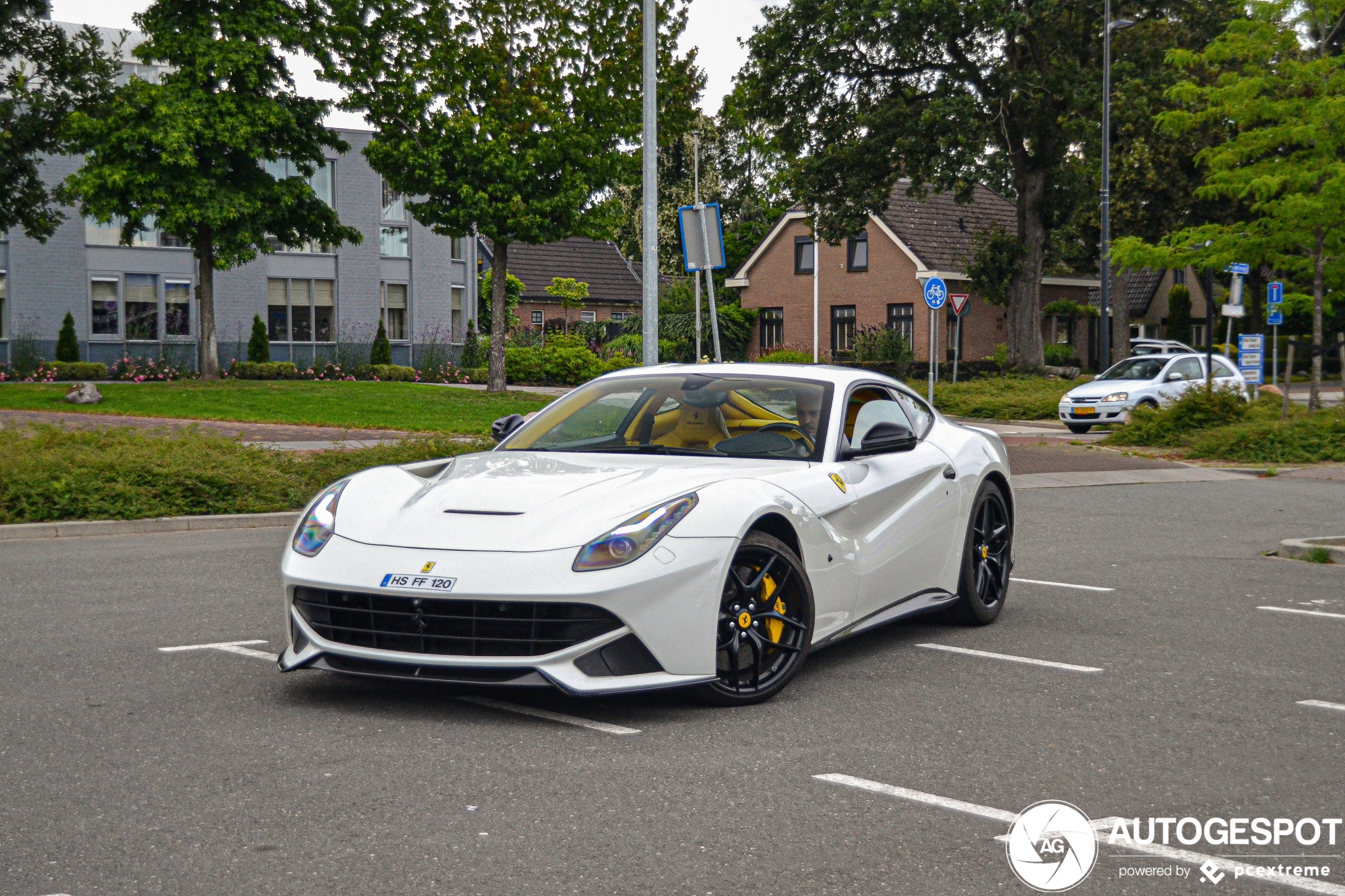 Ferrari F12berlinetta Novitec Rosso