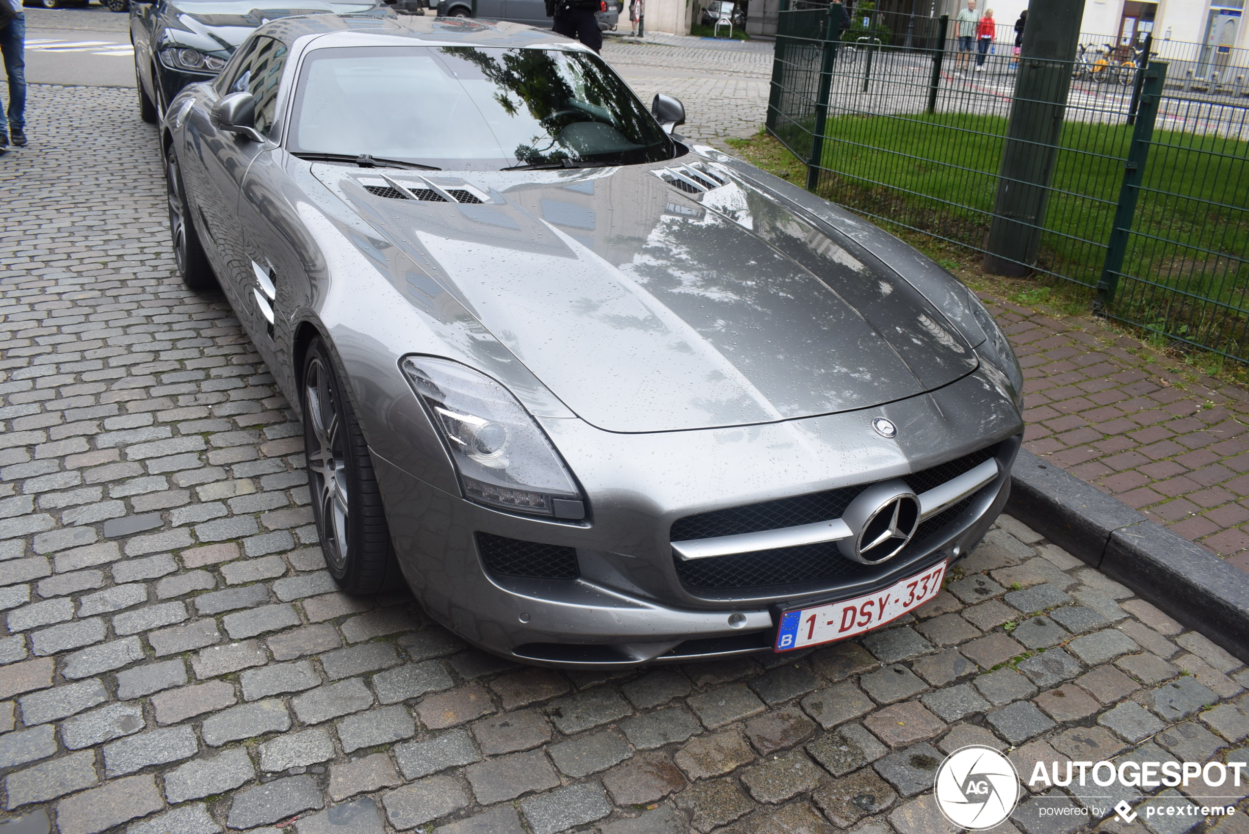 Mercedes-Benz SLS AMG