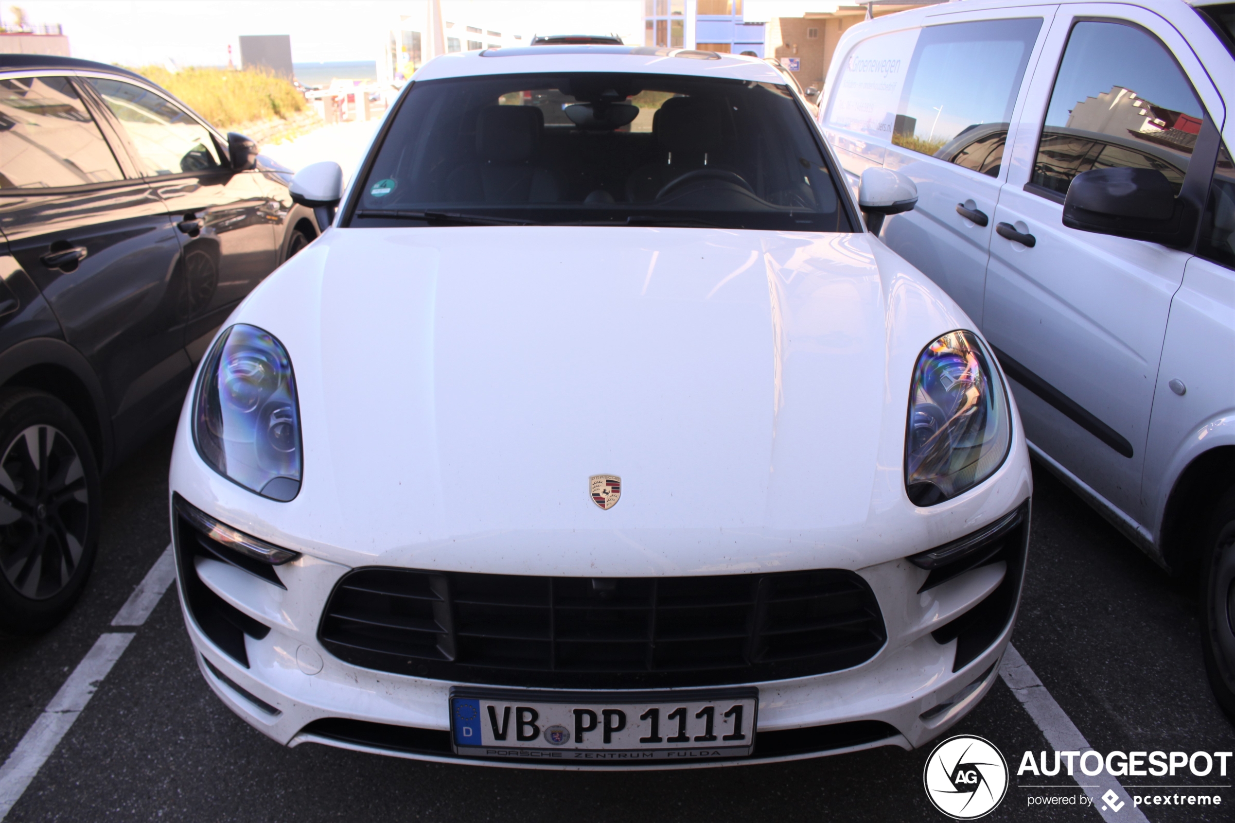 Porsche 95B Macan GTS