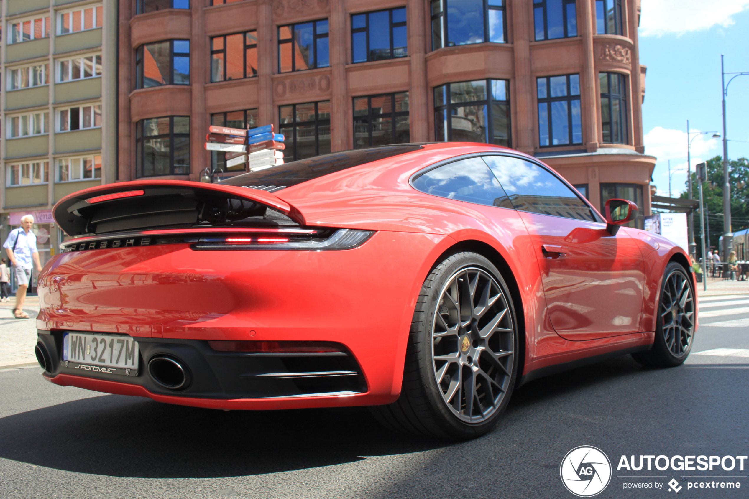 Porsche 992 Carrera 4S