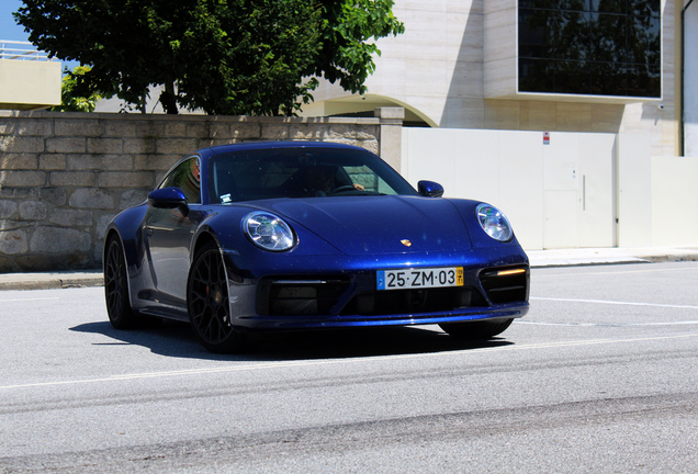 Porsche 992 Carrera 4S