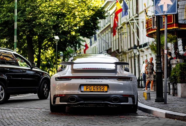 Porsche 992 Carrera 4S