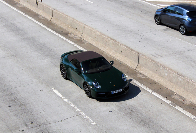 Porsche 992 Carrera 4S Cabriolet