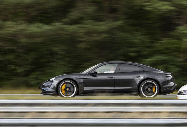 Porsche Taycan Turbo S