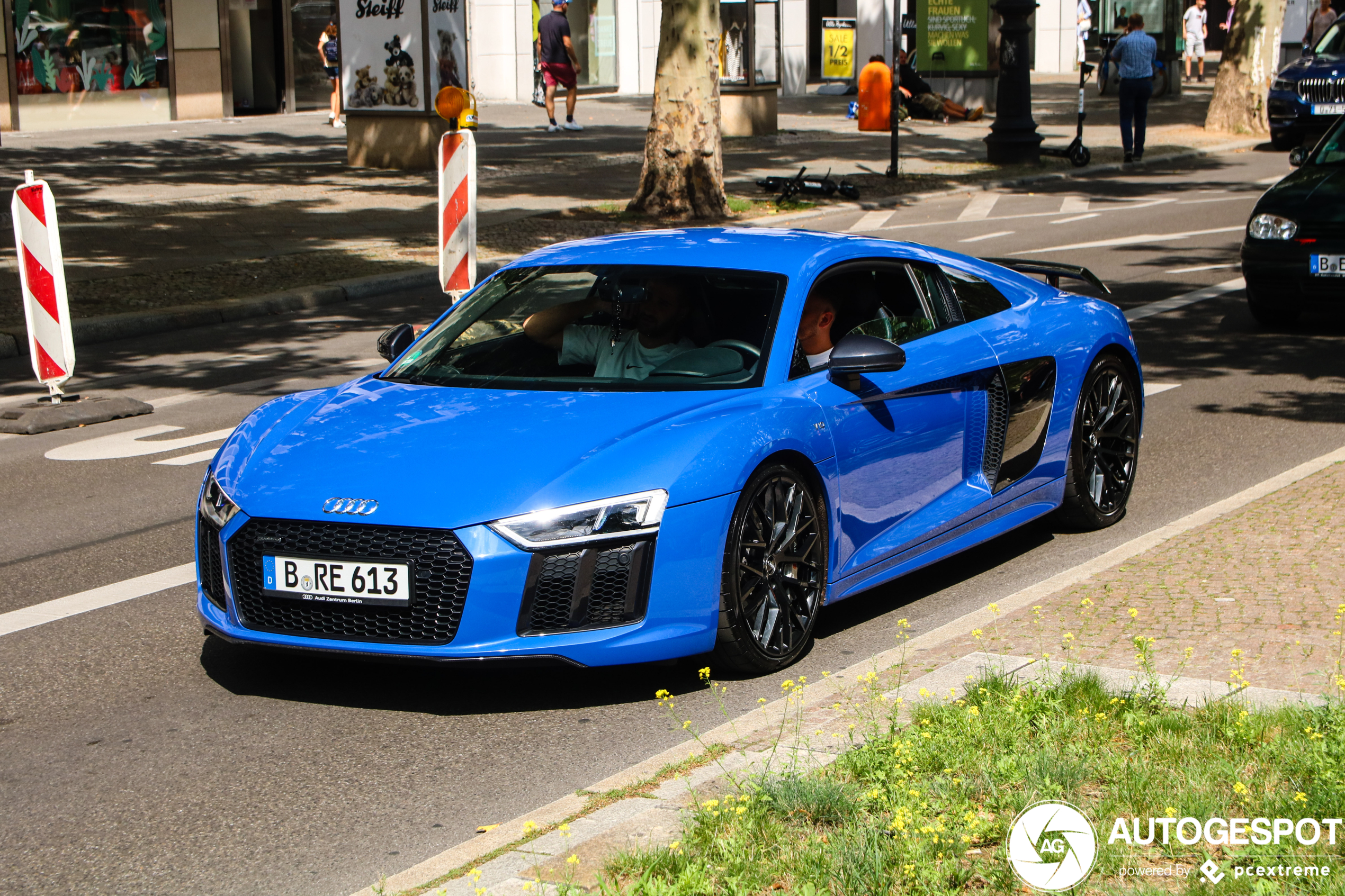 Audi R8 V10 Plus 2015