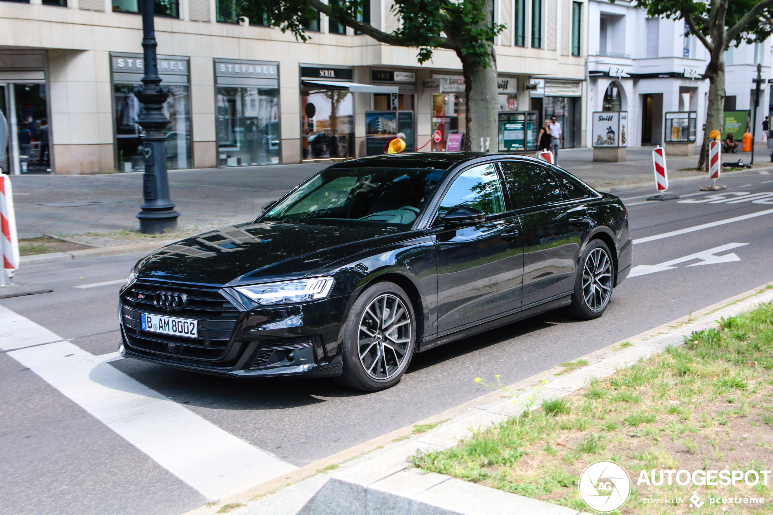 Audi S8 D5