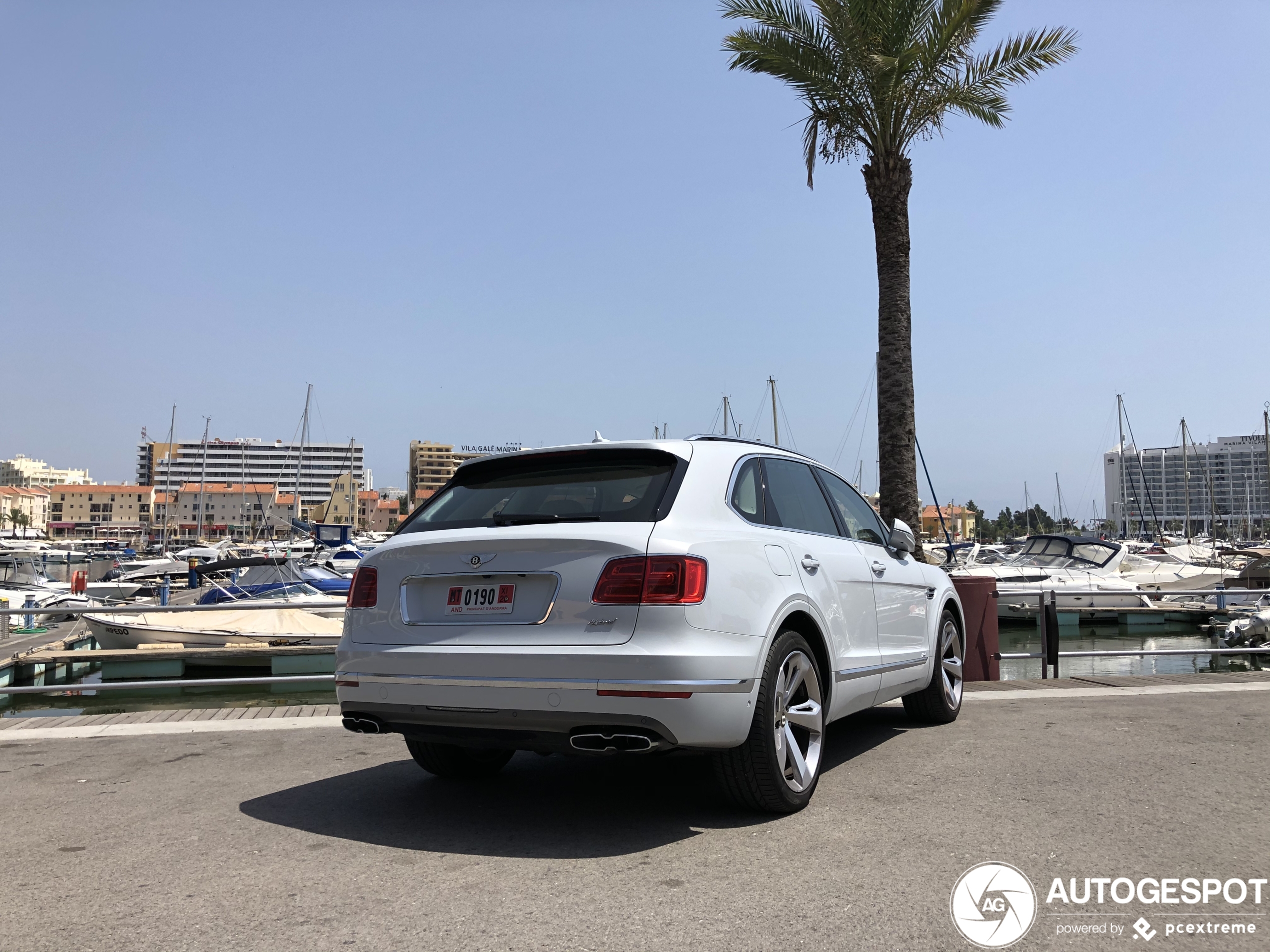 Bentley Bentayga Hybrid