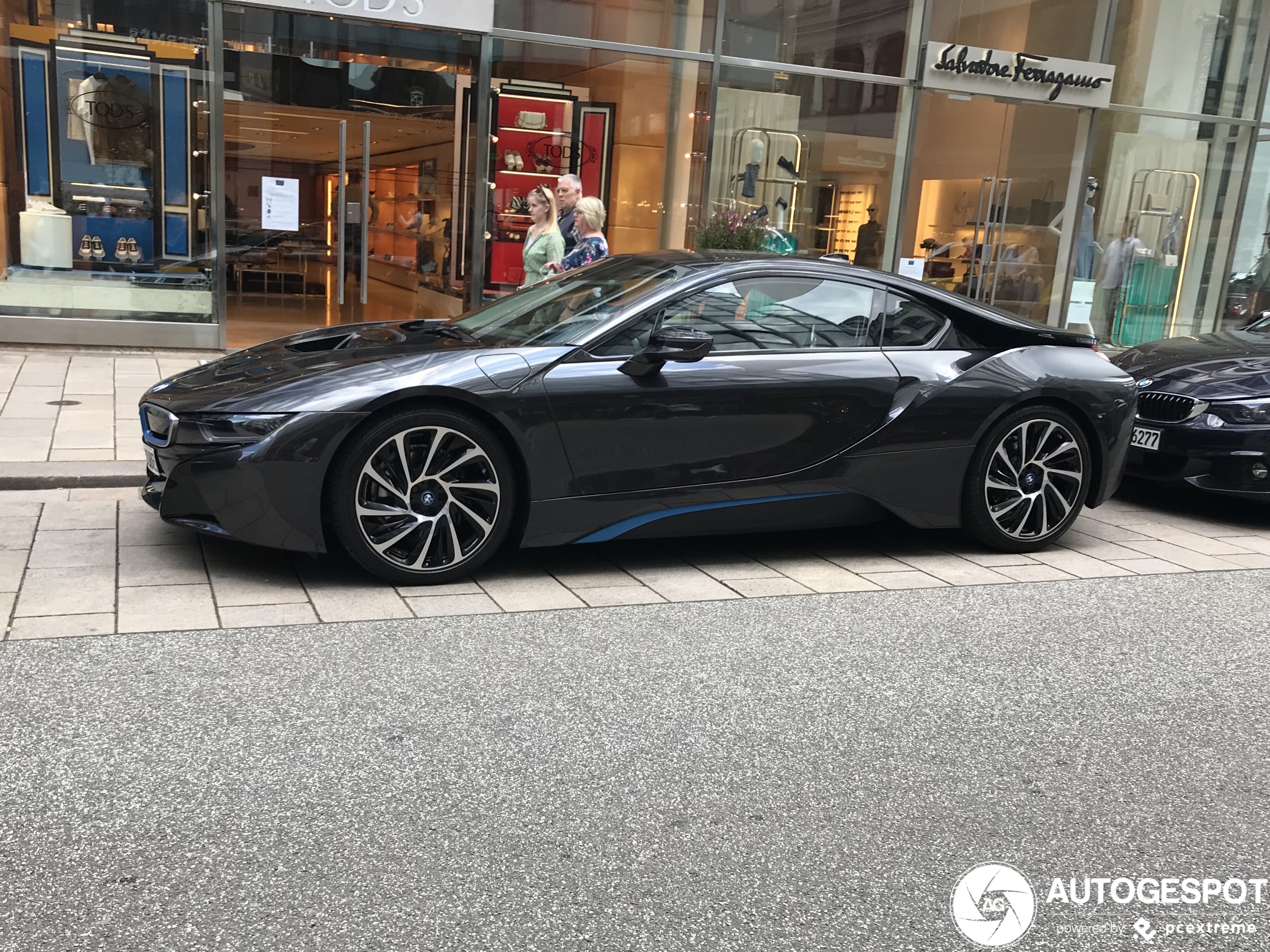 BMW i8