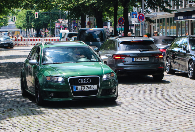 Audi RS4 Avant B7