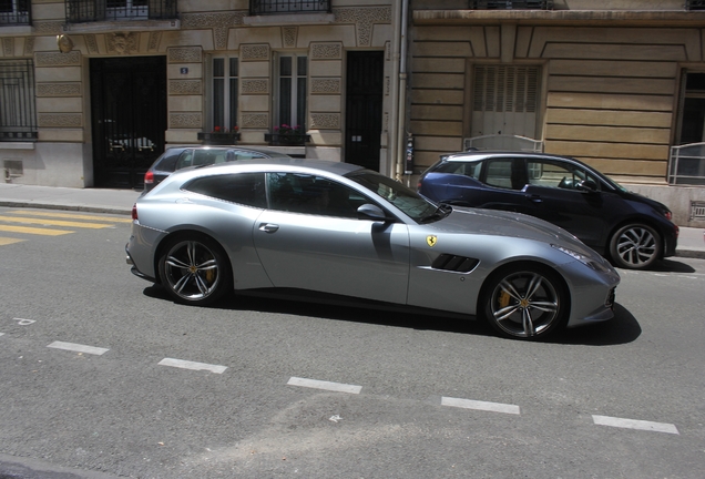 Ferrari GTC4Lusso