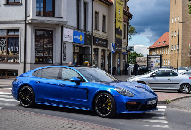 Porsche 971 Panamera Turbo