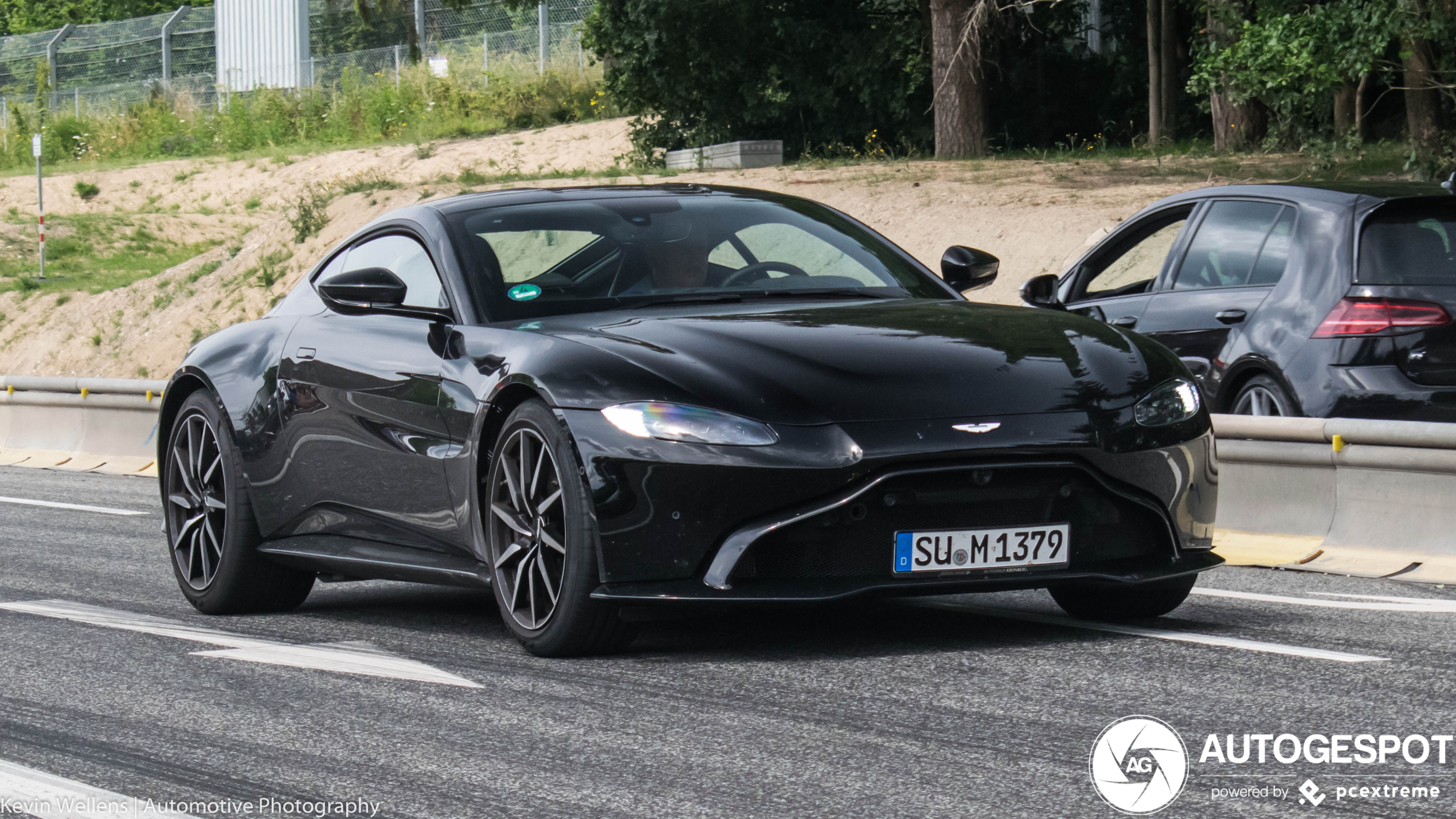 Aston Martin V8 Vantage 2018