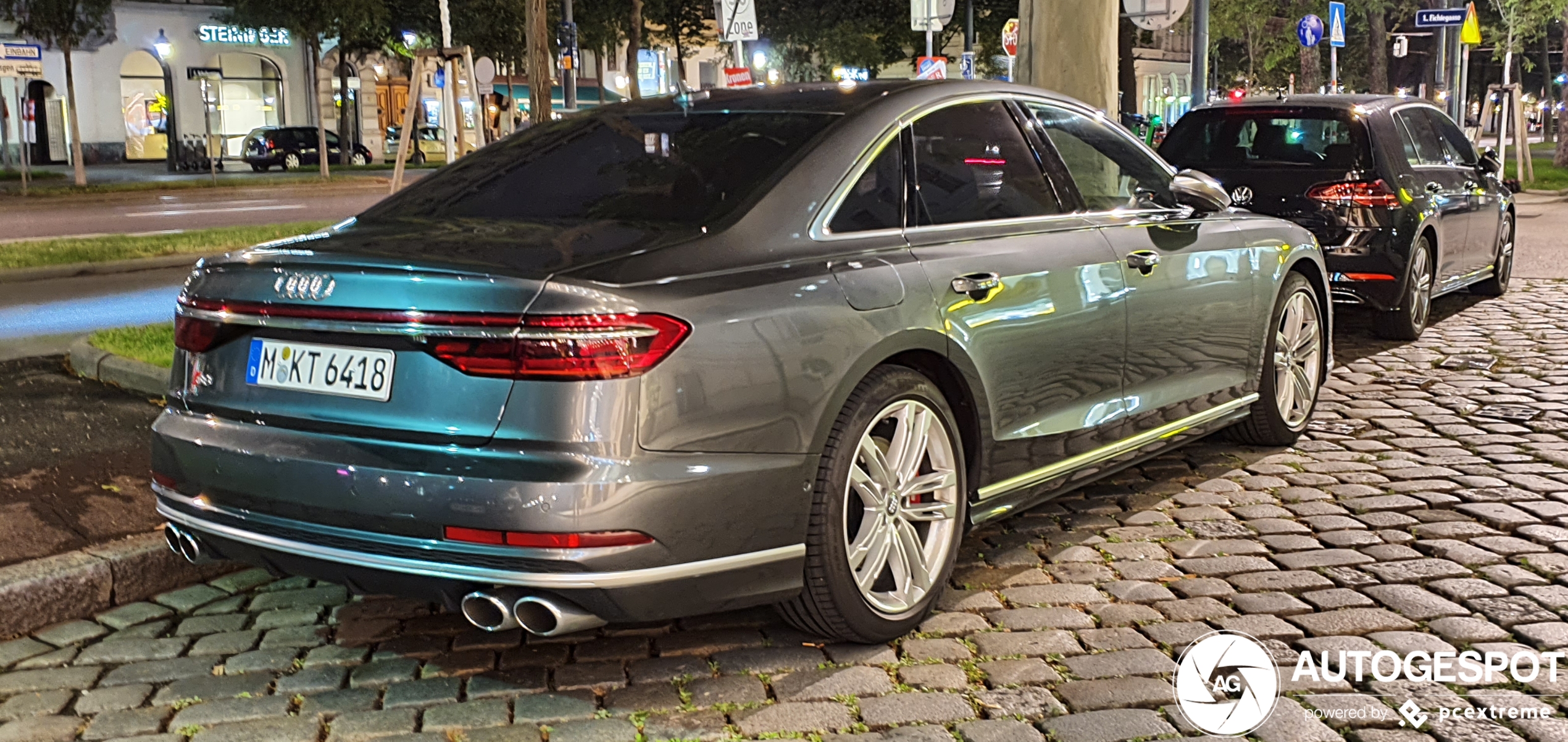 Audi S8 D5