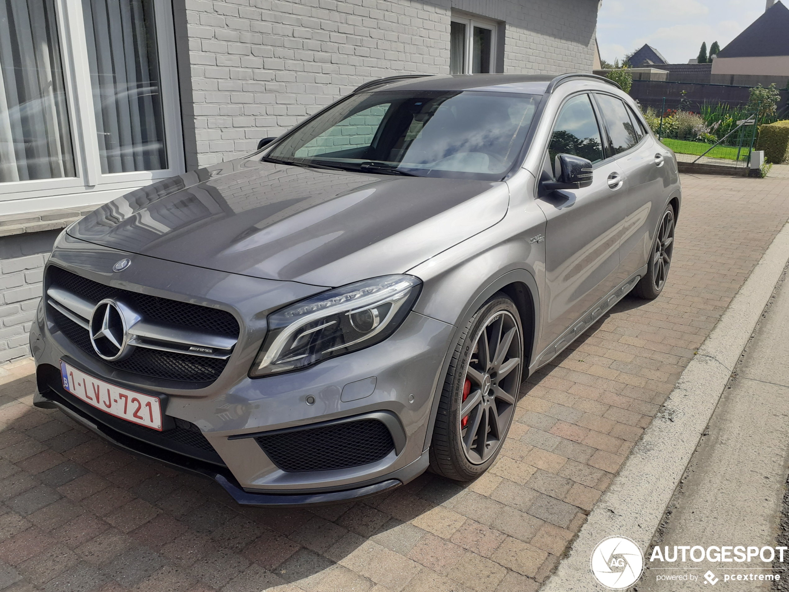 Mercedes-AMG GLA 45 X156