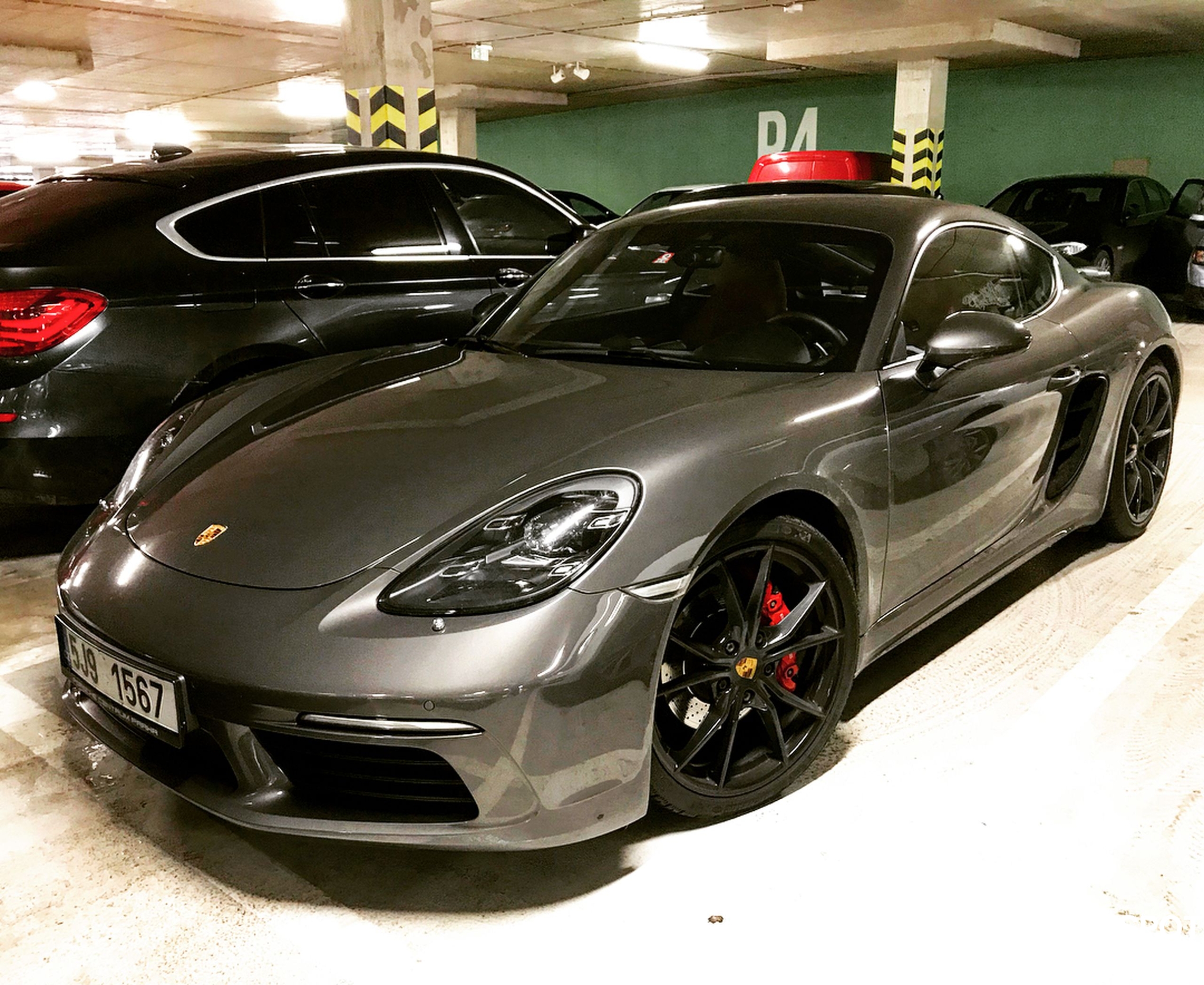 Porsche 718 Cayman S