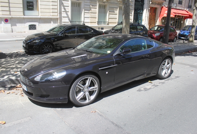 Aston Martin DB9