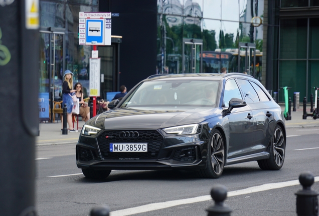 Audi RS4 Avant B9