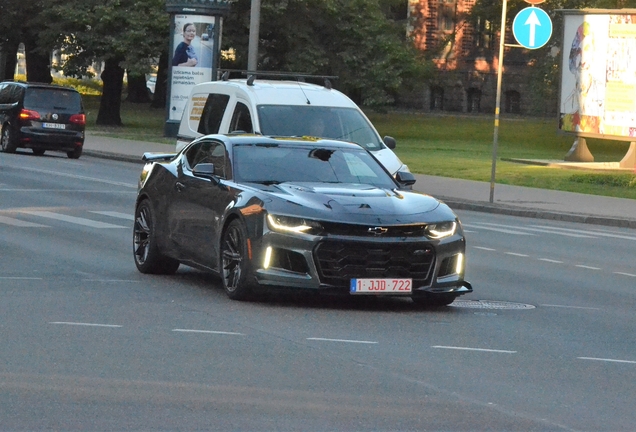 Chevrolet Camaro ZL1 2016