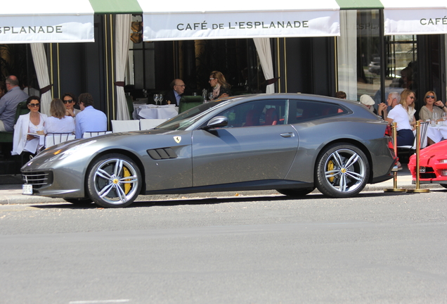 Ferrari GTC4Lusso