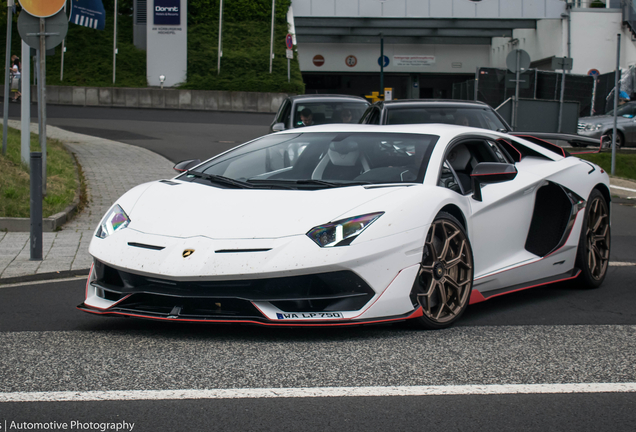 Lamborghini Aventador LP770-4 SVJ