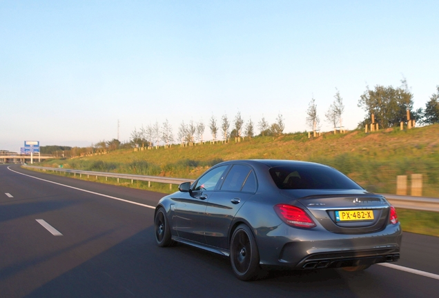 Mercedes-AMG C 63 S W205