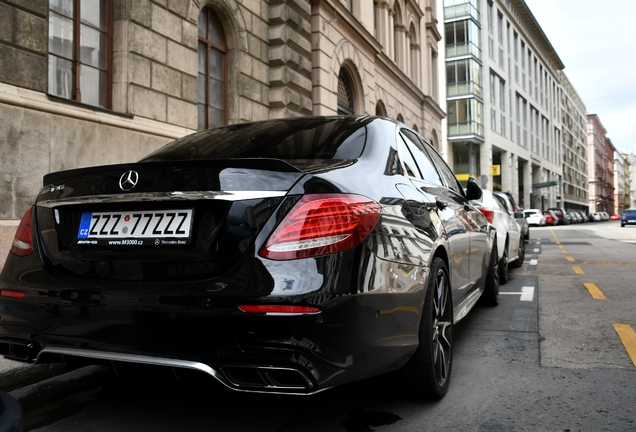 Mercedes-AMG E 63 S W213