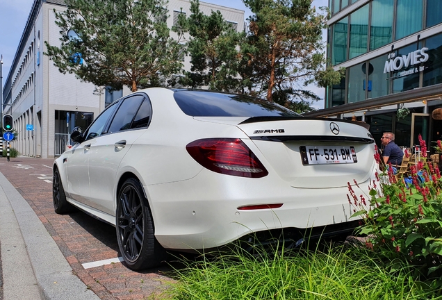 Mercedes-AMG E 63 S W213